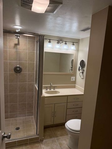 639 N Kaspar Avenue, Arlington Heights, IL 60004