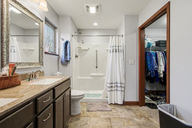 3801 Westbridge Drive, Valparaiso, IN 46383