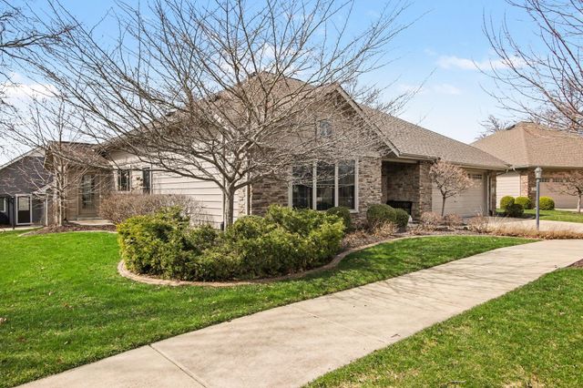 3801 Westbridge Drive, Valparaiso, IN 46383