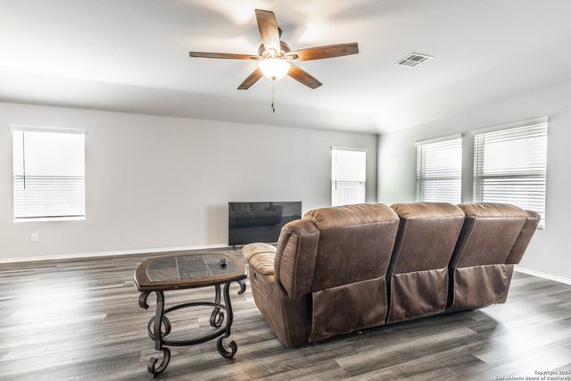 2931 Daisy Meadow, New Braunfels, TX 78130