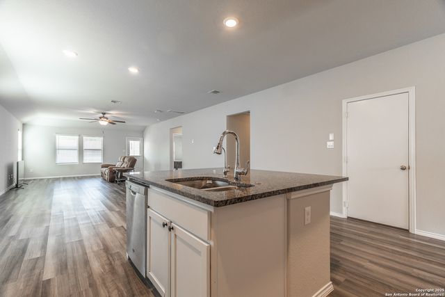 2931 Daisy Meadow, New Braunfels, TX 78130