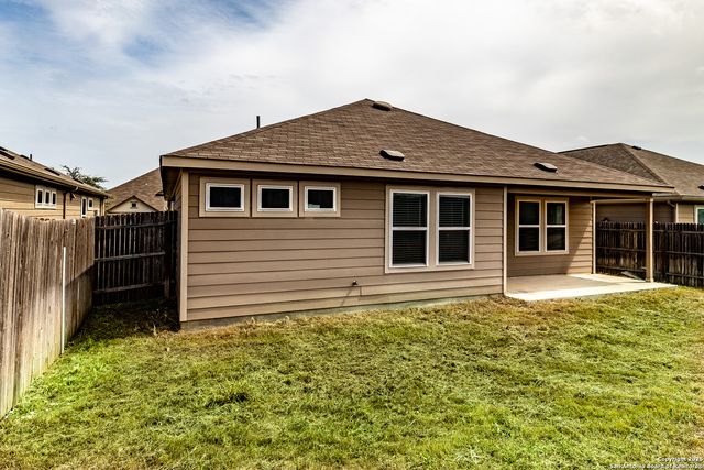 2931 Daisy Meadow, New Braunfels, TX 78130