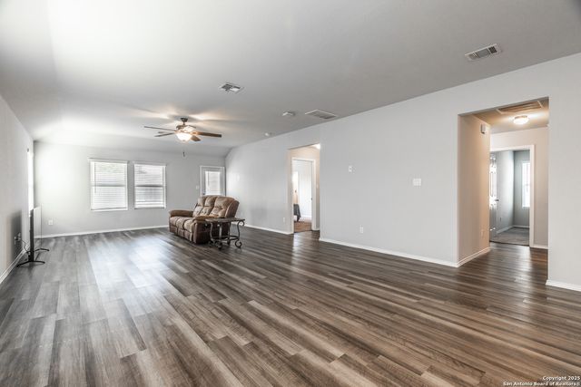 2931 Daisy Meadow, New Braunfels, TX 78130