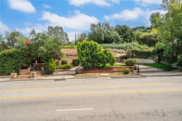 3160 SEPULVEDA BLVD, Sherman Oaks, CA 91403