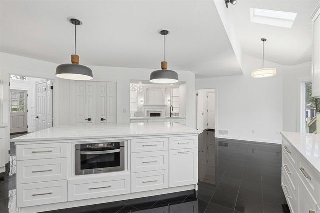 2154 S Villa Drive, Hampton, PA 15044