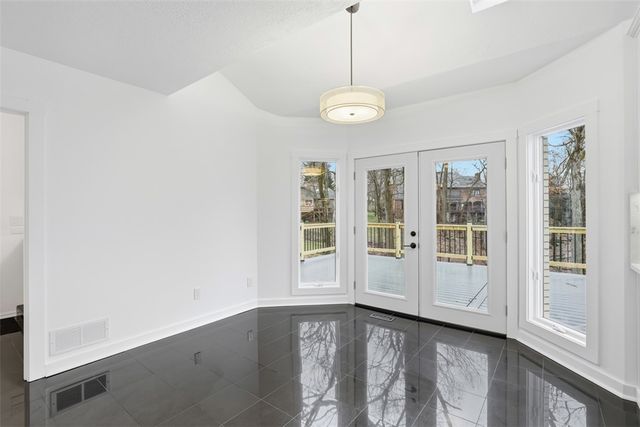 2154 S Villa Drive, Hampton, PA 15044