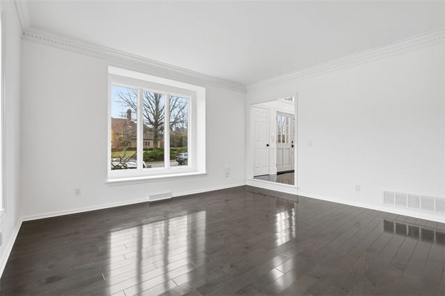 2154 S Villa Drive, Hampton, PA 15044