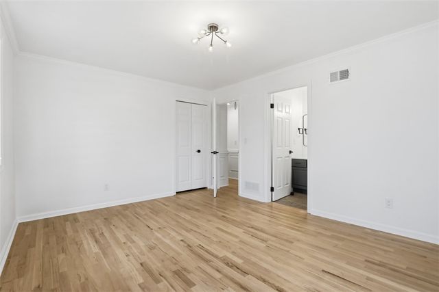 2154 S Villa Drive, Hampton, PA 15044