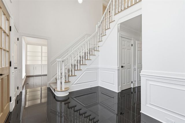 2154 S Villa Drive, Hampton, PA 15044