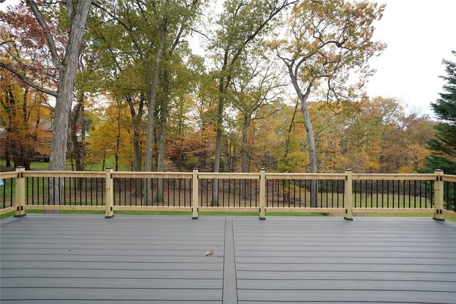 2154 S Villa Drive, Hampton, PA 15044