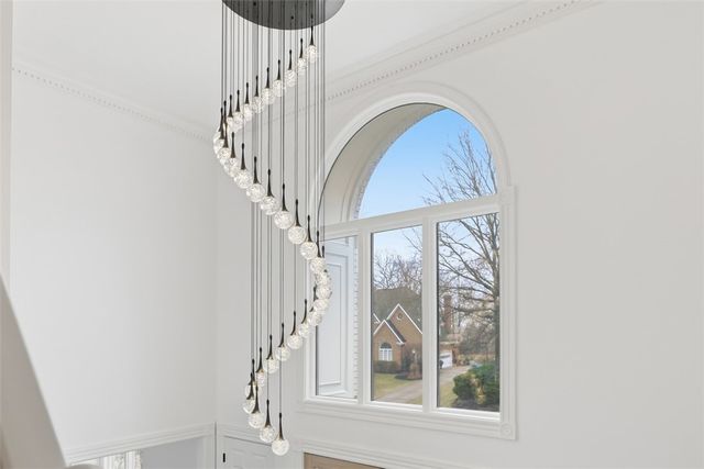 2154 S Villa Drive, Hampton, PA 15044