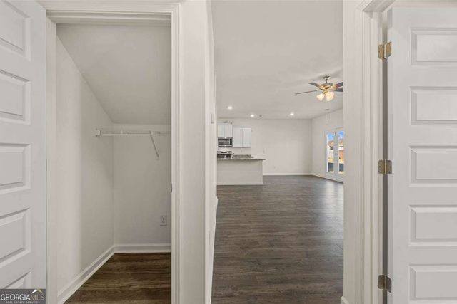 331 Friendship Oak Way, Hampton, GA 30228