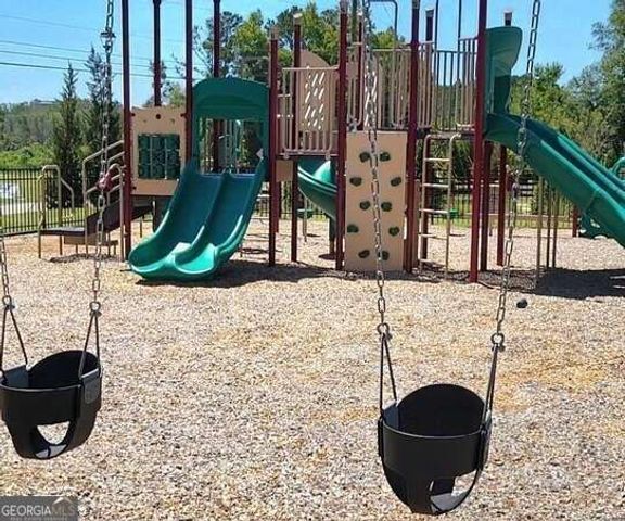 331 Friendship Oak Way, Hampton, GA 30228