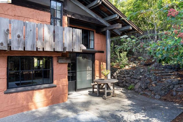 2711 Buena Vista Way, Berkeley, CA 94708