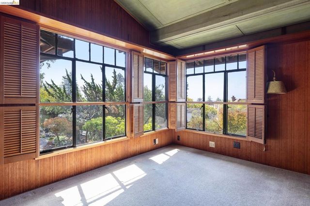 2711 Buena Vista Way, Berkeley, CA 94708