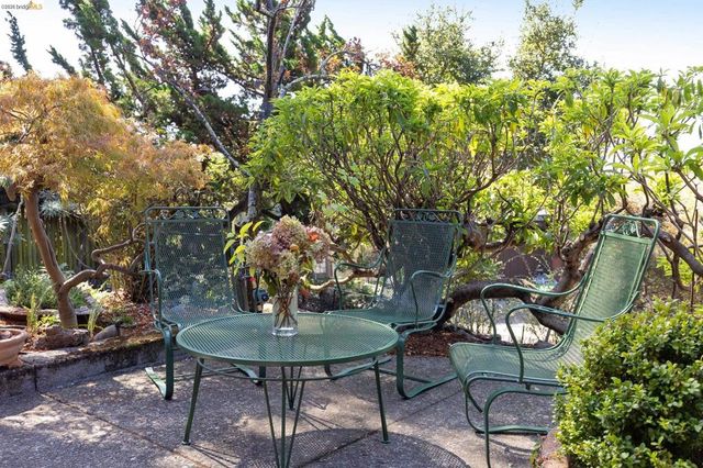 2711 Buena Vista Way, Berkeley, CA 94708