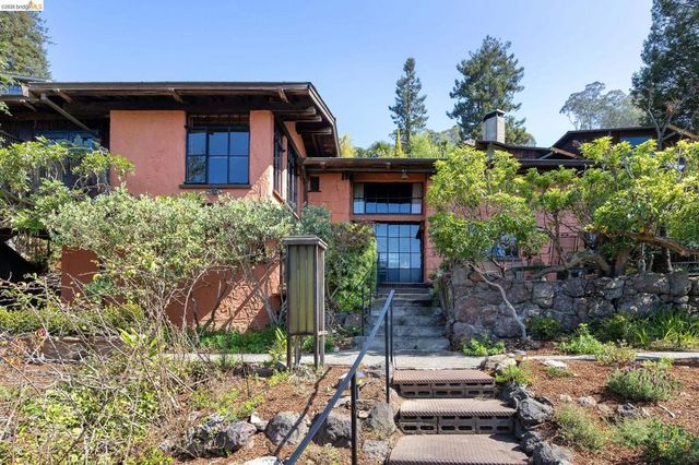 2711 Buena Vista Way, Berkeley, CA 94708