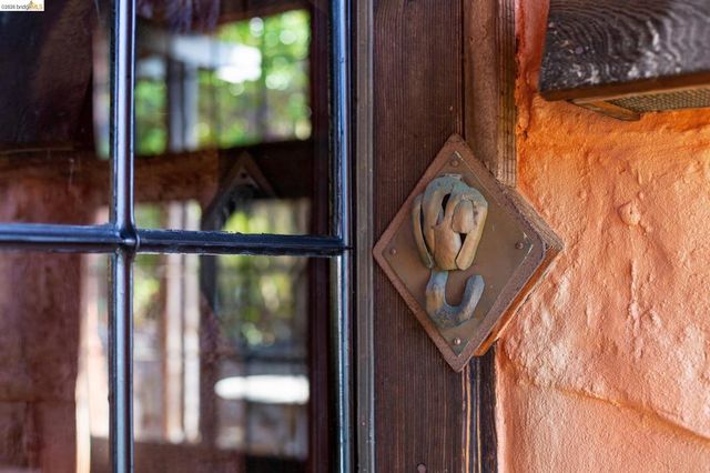 2711 Buena Vista Way, Berkeley, CA 94708