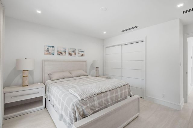 1173 HILLSBORO MILE 2-2, Hillsboro Beach, FL 33062
