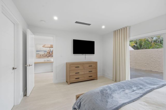 1173 HILLSBORO MILE 2-2, Hillsboro Beach, FL 33062