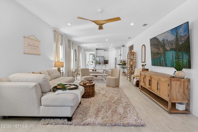 691 MURPHYS Drive, St. Johns, FL 32259