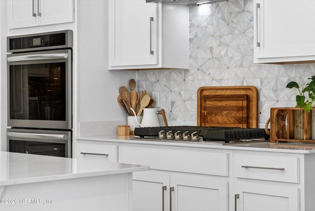 691 MURPHYS Drive, St. Johns, FL 32259