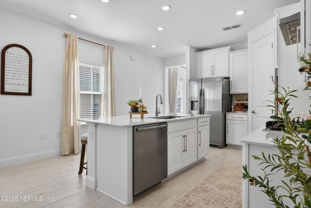 691 MURPHYS Drive, St. Johns, FL 32259