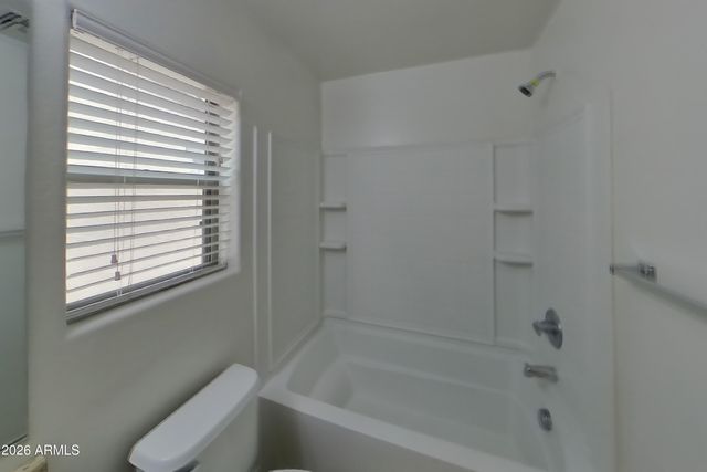 6421 W HARWELL Road, Laveen, AZ 85339