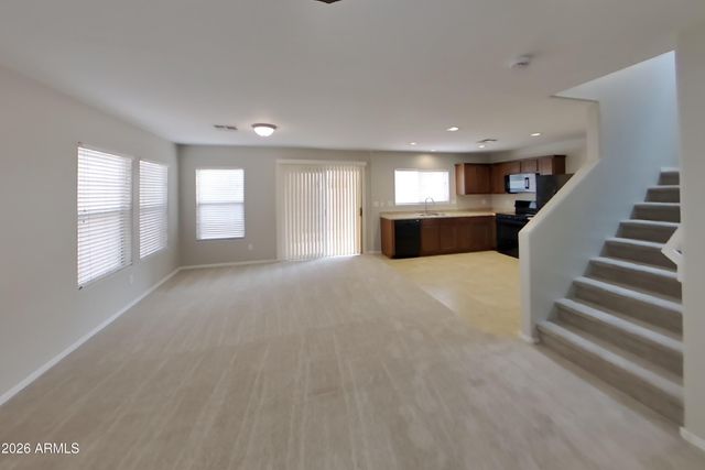 6421 W HARWELL Road, Laveen, AZ 85339