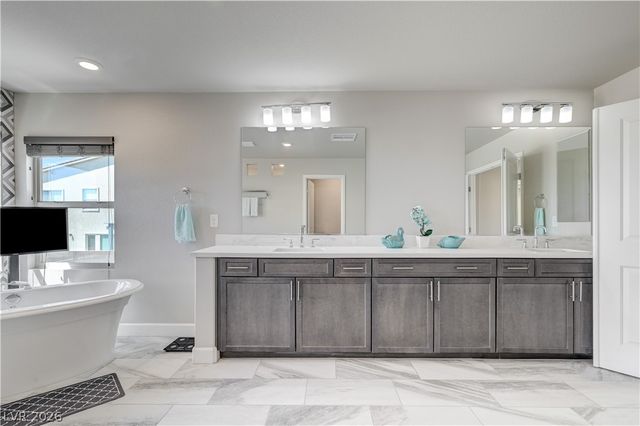 8603 Hallcrest Court, Las Vegas, NV 89139