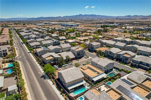 8603 Hallcrest Court, Las Vegas, NV 89139