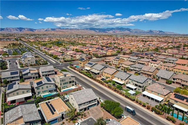 8603 Hallcrest Court, Las Vegas, NV 89139