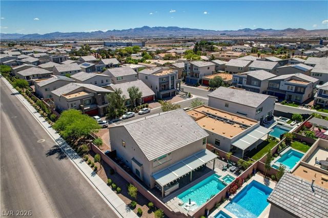 8603 Hallcrest Court, Las Vegas, NV 89139