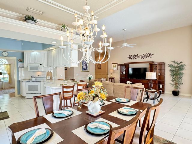 8262 Dominica Place, Wellington, FL 33414