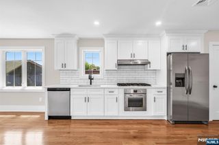162 Closter Dock Road A, Closter, NJ 07624