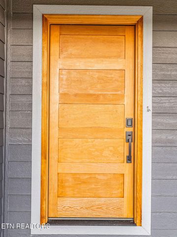 1271 Whitaker Rd, New Market, TN 37820