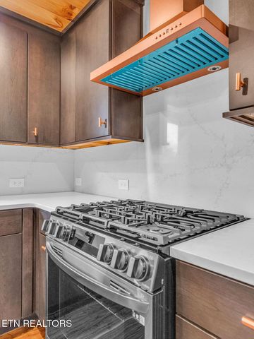 1271 Whitaker Rd, New Market, TN 37820