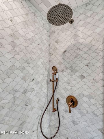 1271 Whitaker Rd, New Market, TN 37820