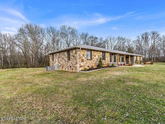 1271 Whitaker Rd, New Market, TN 37820