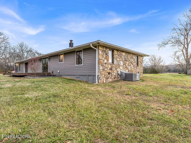 1271 Whitaker Rd, New Market, TN 37820
