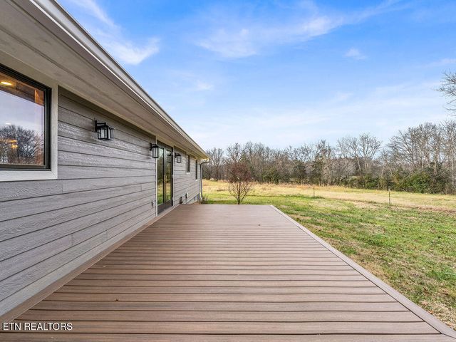 1271 Whitaker Rd, New Market, TN 37820