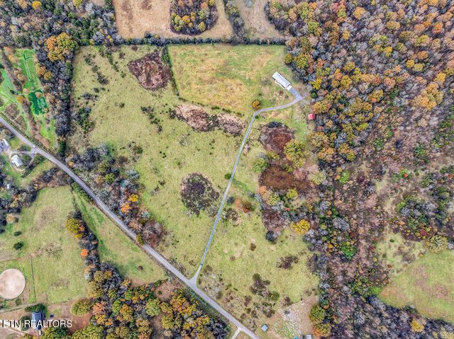 1271 Whitaker Rd, New Market, TN 37820