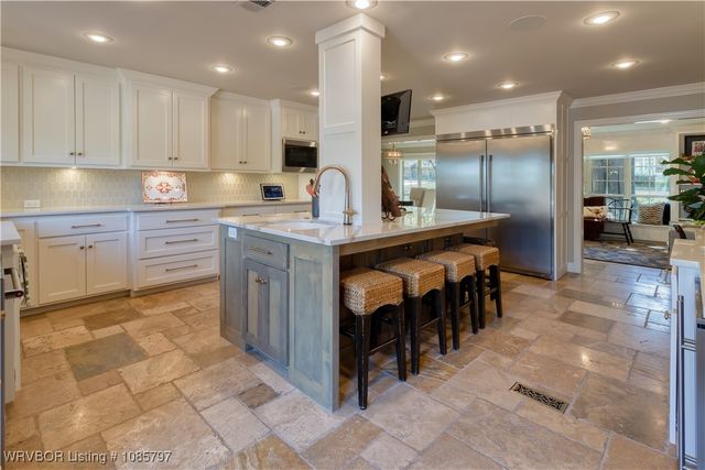 9 Riverlyn Terrace, Fort Smith, AR 72903