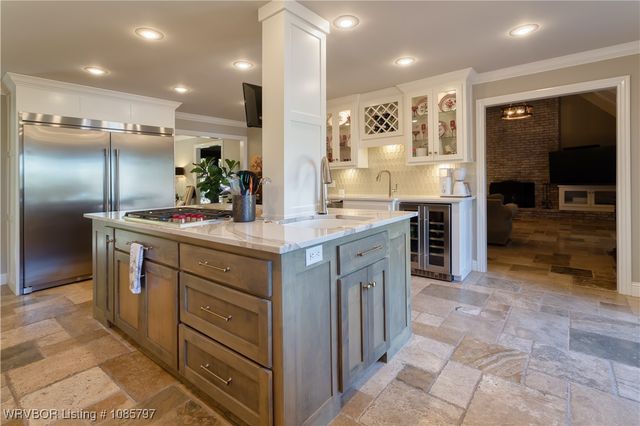 9 Riverlyn Terrace, Fort Smith, AR 72903