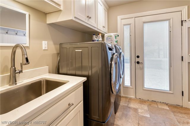 9 Riverlyn Terrace, Fort Smith, AR 72903