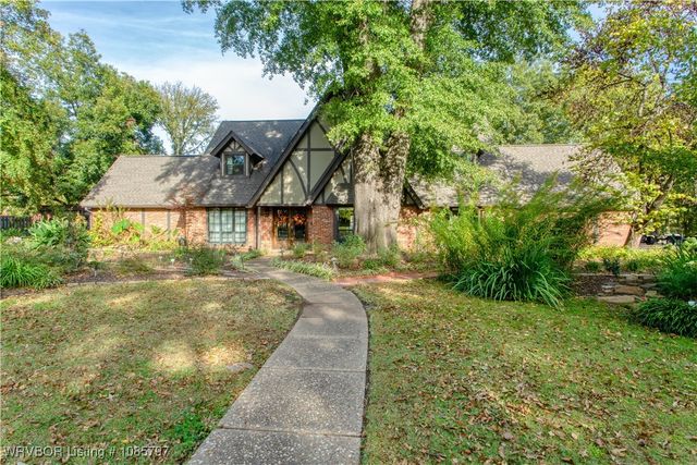 9 Riverlyn Terrace, Fort Smith, AR 72903