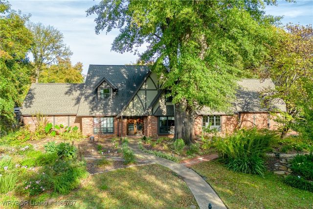 9 Riverlyn Terrace, Fort Smith, AR 72903