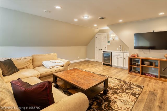 9 Riverlyn Terrace, Fort Smith, AR 72903