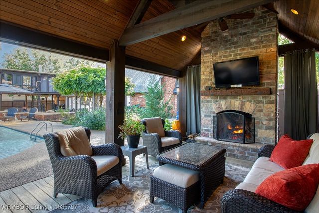 9 Riverlyn Terrace, Fort Smith, AR 72903