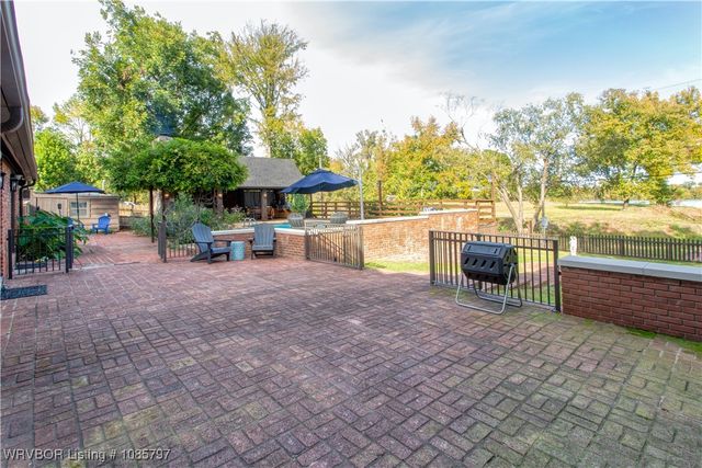 9 Riverlyn Terrace, Fort Smith, AR 72903